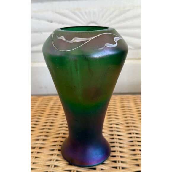 Antique 1910 Poschinger Nouveau Bohemian Green Purple Glass Vase - Picture 11 of 16